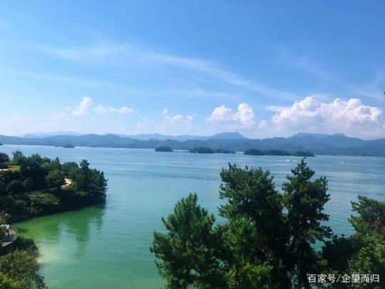 关于蓝天清水诗句合集(通用) 一江清水映蓝天