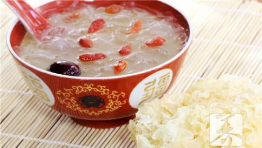 炖燕窝加开水还是冷水