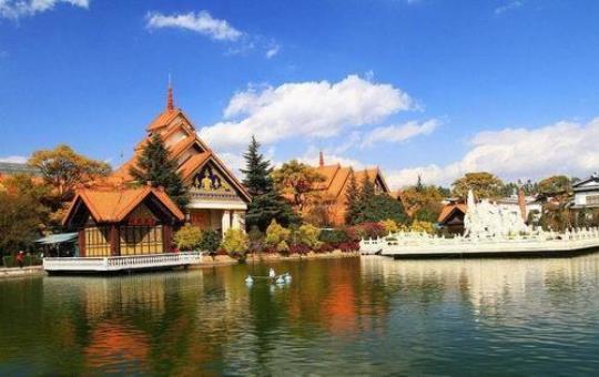 3月和家人去昆明旅游5天，有什么线路推荐？