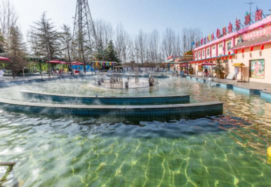 秦龙温泉水上乐园门票（畅游水上世界，享受温泉乐趣）