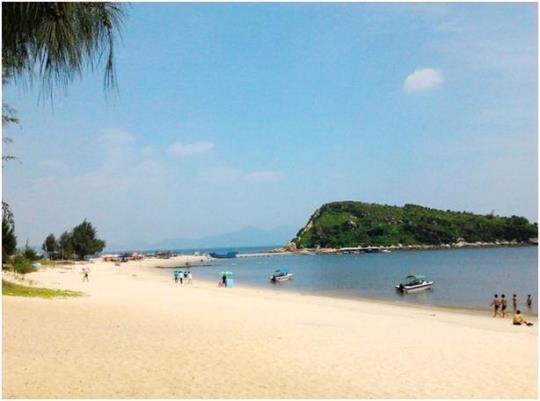 惠州黄金海岸和十里银滩哪个沙滩更大?