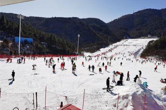 九宫山滑雪场有什么特色项目