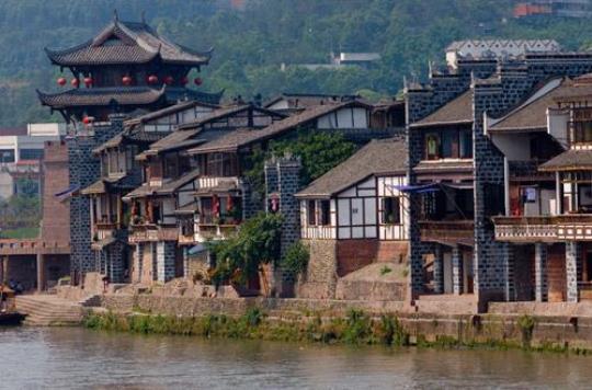 成都周边哪些旅游景点？