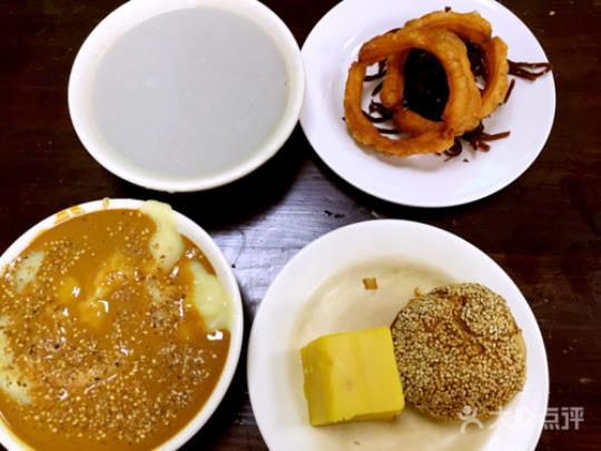老磁器口豆汁店（品尝重庆传统美食的好去处）