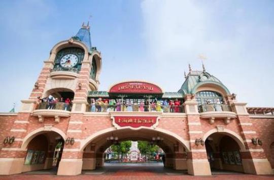 哪个季节去上海迪士尼乐园最好？