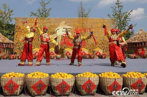 关于形容锣鼓场面的优美句子大全 形容锣鼓的词语