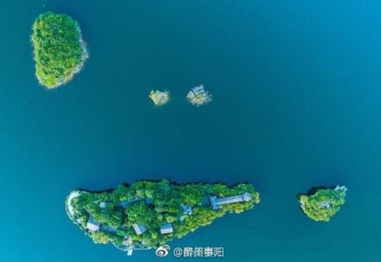 关于湖中小岛优美句子大全 描写湖中小岛的句子